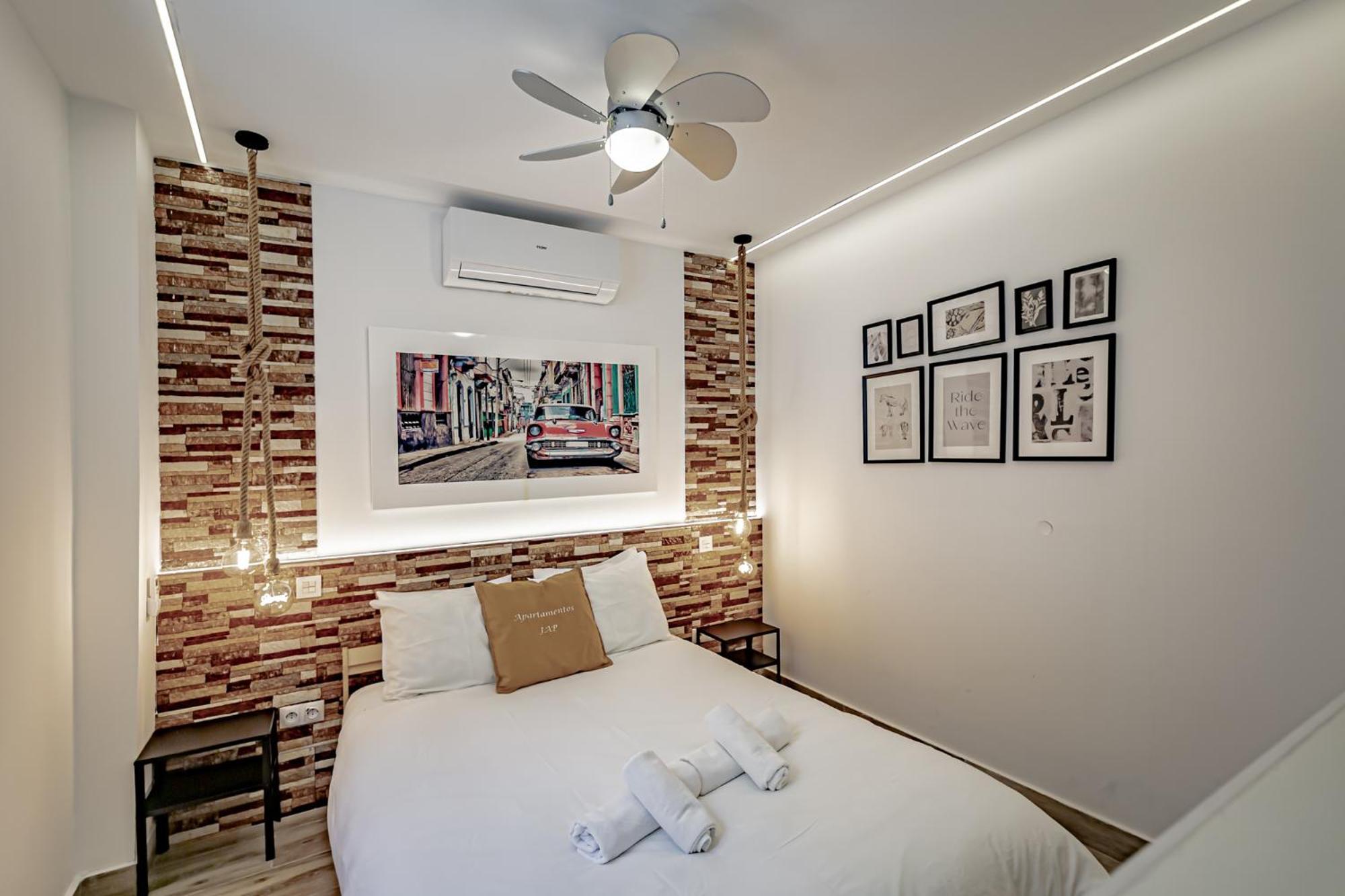 Apartamentos Santiago Cordero Madrid Luaran gambar