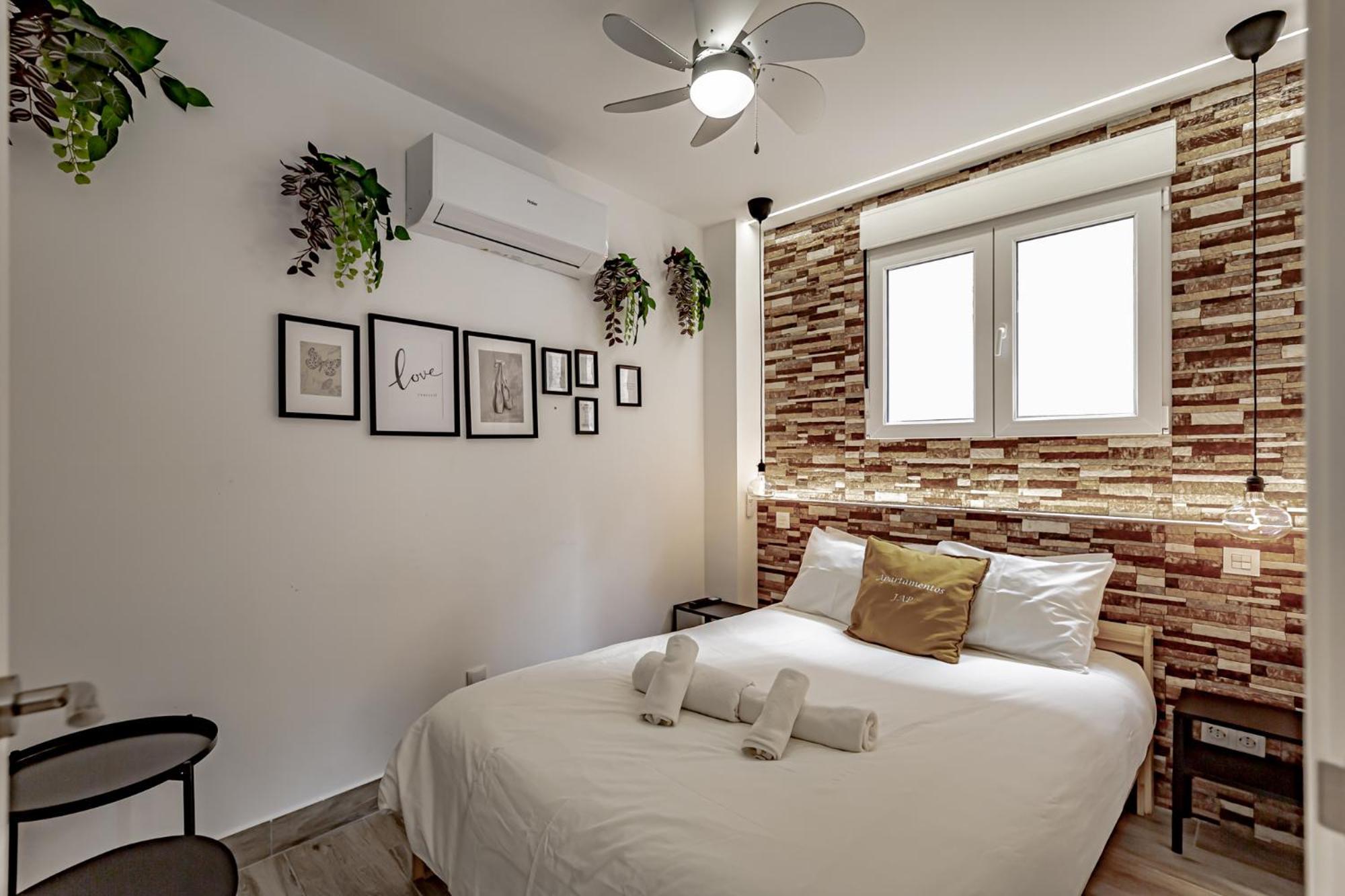 Apartamentos Santiago Cordero Madrid Luaran gambar