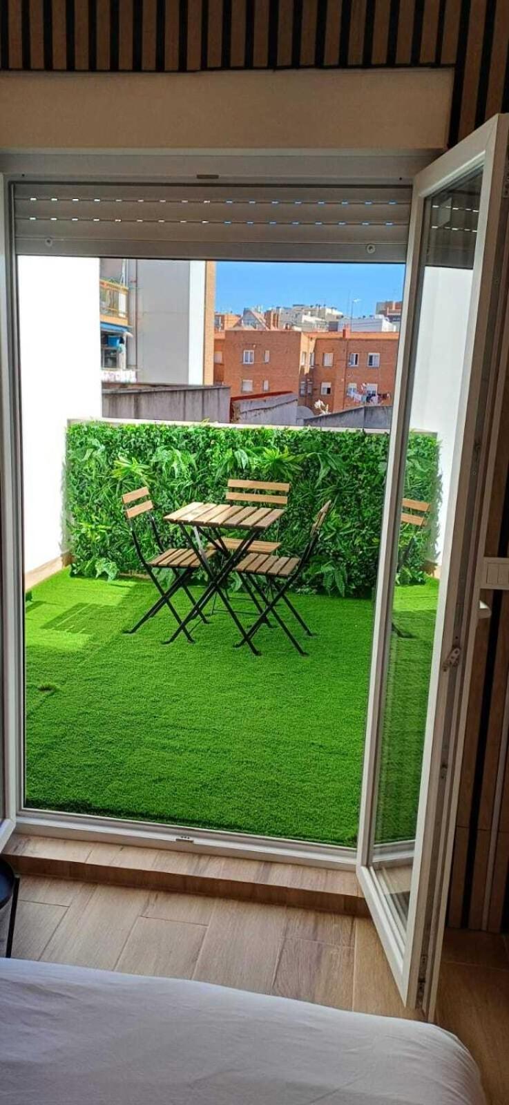 Apartamentos Santiago Cordero Madrid Bilik gambar