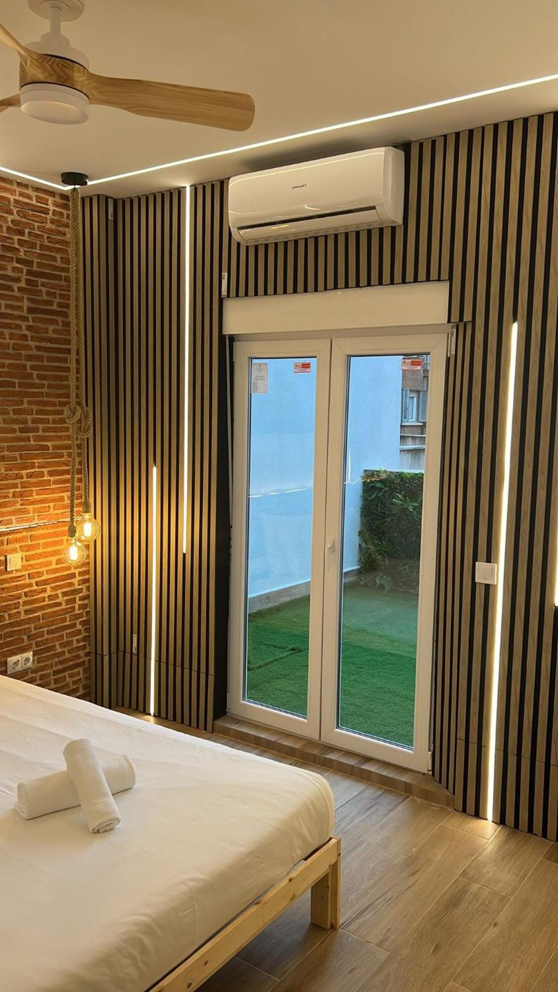 Apartamentos Santiago Cordero Madrid Bilik gambar