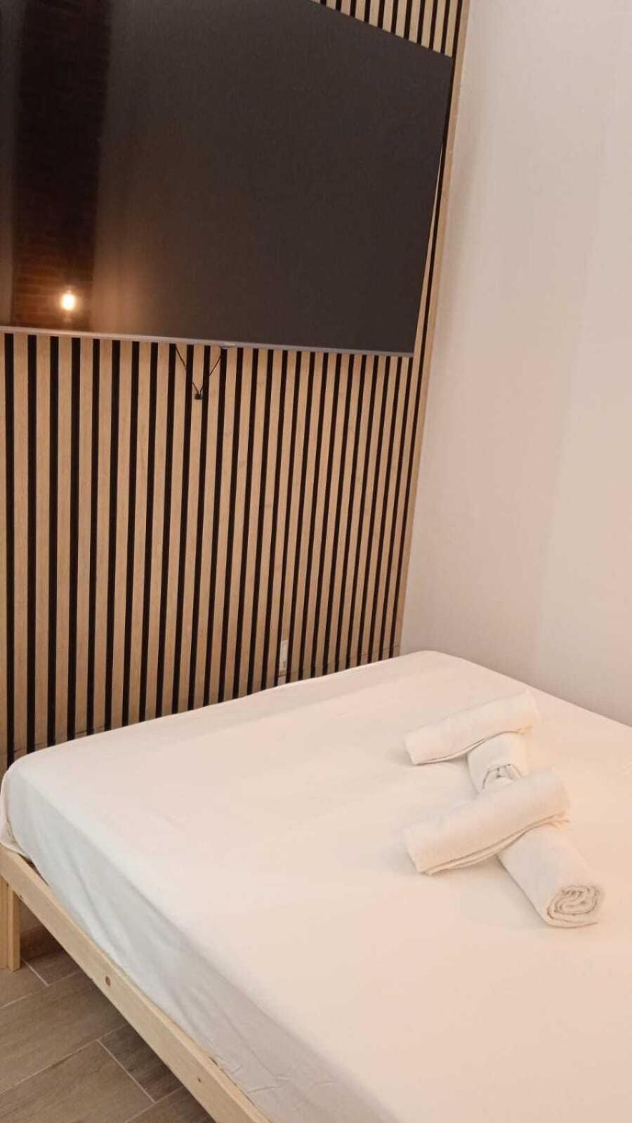 Apartamentos Santiago Cordero Madrid Bilik gambar